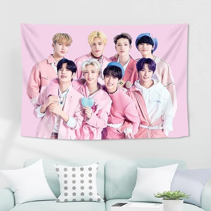 Tapeçaria Stray Kids 101x71cm decoração quarto Amazon