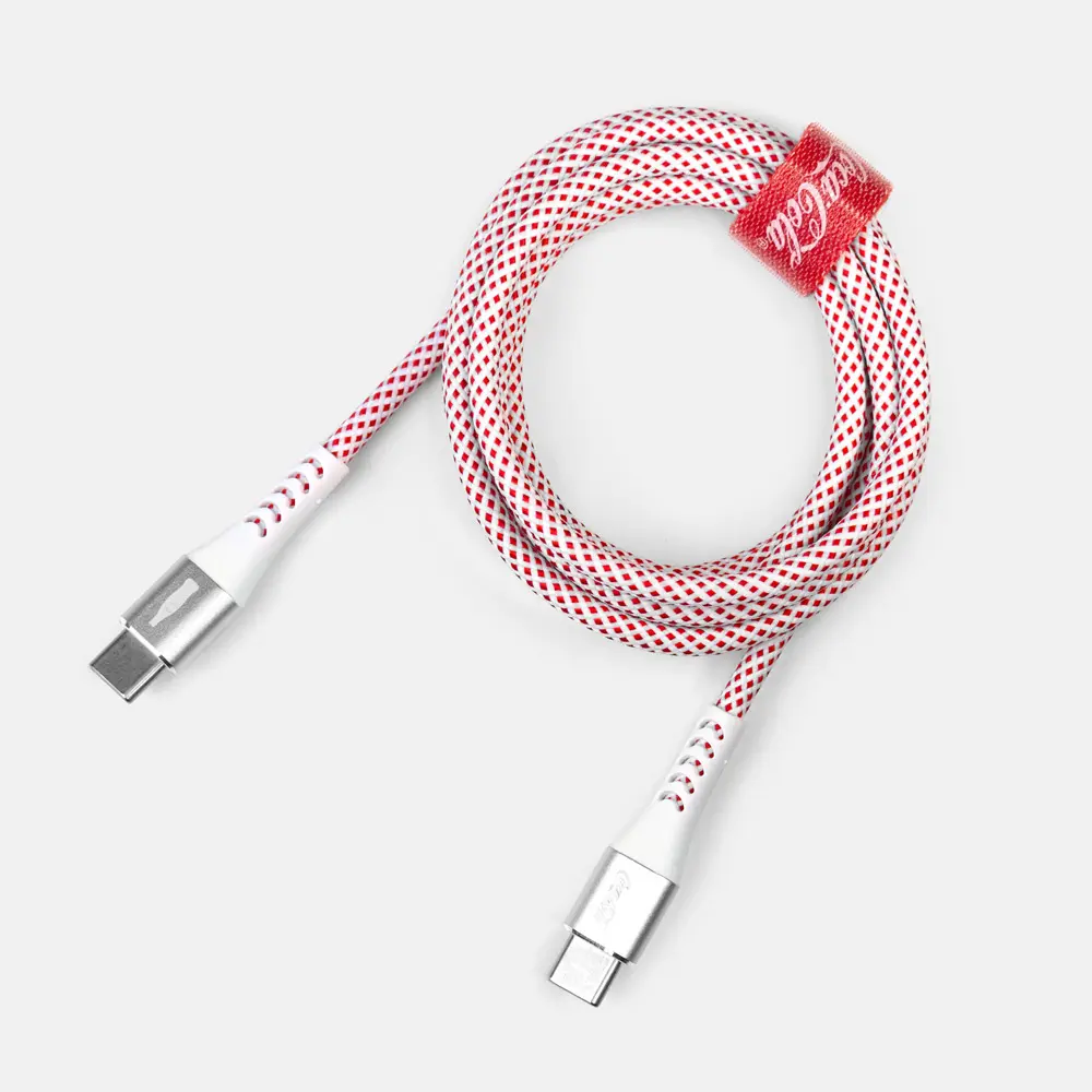 Cabo USB-C para USB-C Coca-Cola design exclusivo durável
