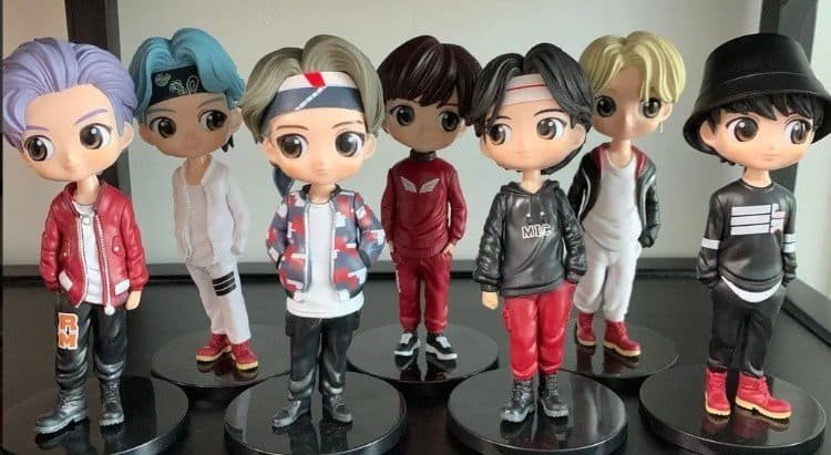Kit 7 Action Figure Miniaturas 15cm BTS
