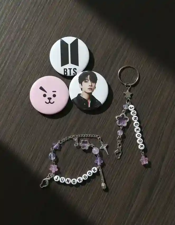 Kit Jungkook Bts Pulseira Chaveiro 3 Bottons