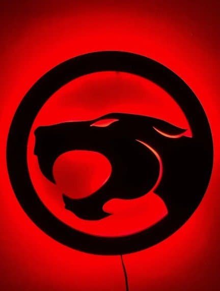 Luminária ThunderCats 33cm de parede LED