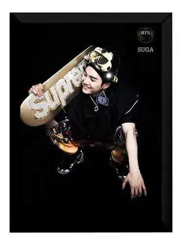 Quadro BTS K-pop Foto Suga — Poster Moldurado