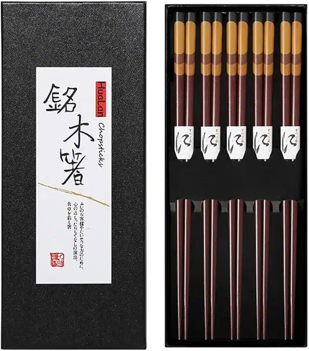 Conjunto de pauzinhos de madeira natural japonesa