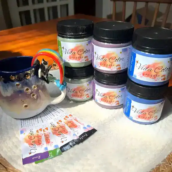 Kit de engobe para cerâmica com 10 cores, pincéis e bisnaga aplicadora