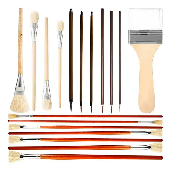 Conjunto de pincéis próprios para cerâmica esmaltada