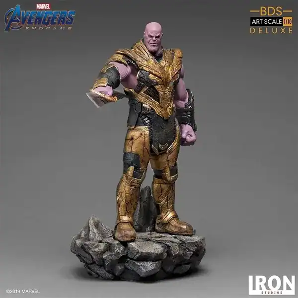 Iron Studios — Thanos Black Order Deluxe (Ultimato) — presente dos Vingadores